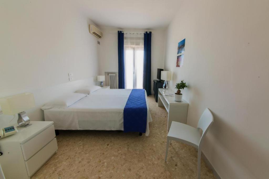 Hotel Riviera Bari Esterno foto