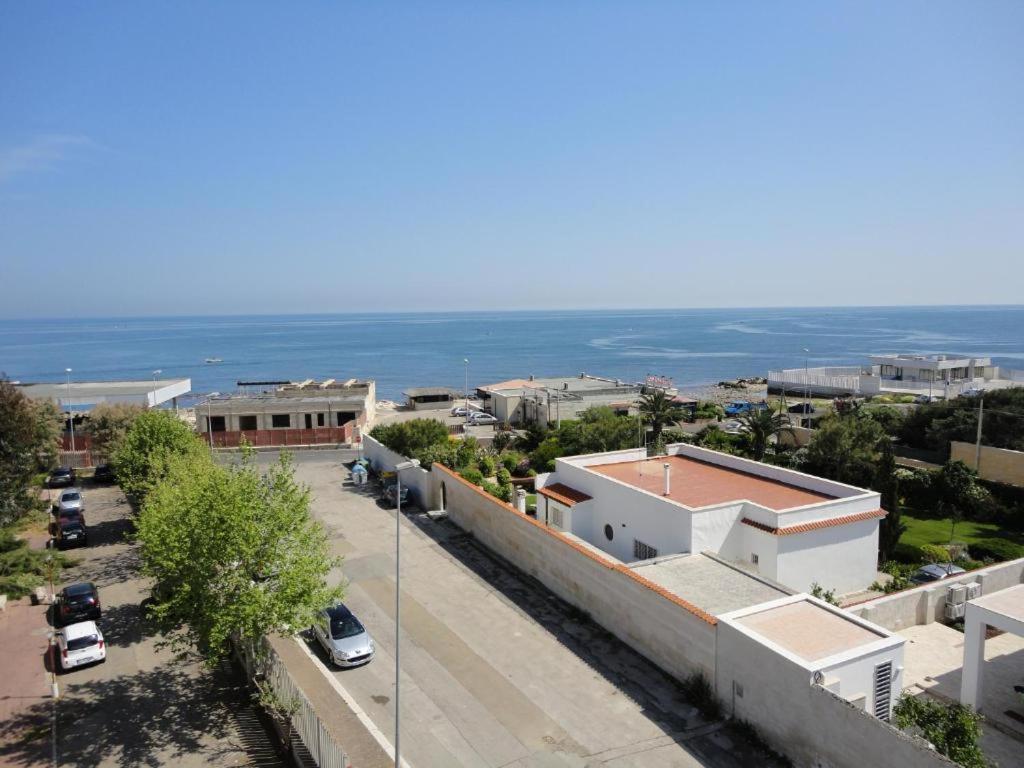 Hotel Riviera Bari Esterno foto